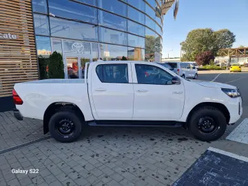 Toyota Hilux 2.4D 150CP 4x4 Double Cab AT Comfort