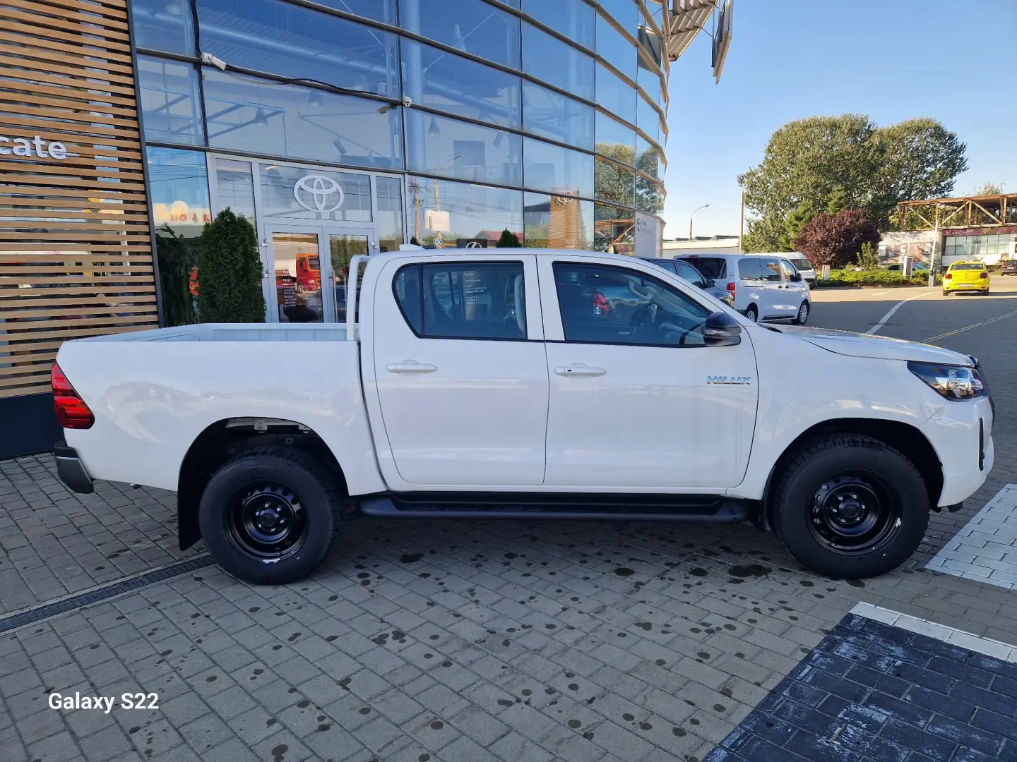 Toyota Hilux 2.4D 150CP 4x4 Double Cab AT Comfort