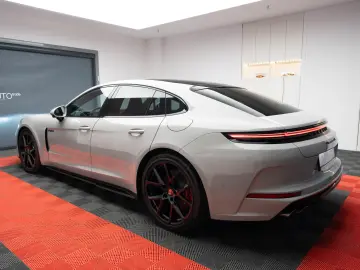 Porsche Panamera4S E-Hybrid