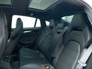 Porsche Panamera4S E-Hybrid