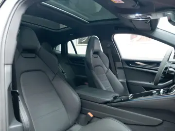 Porsche Panamera4S E-Hybrid