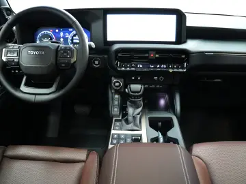 TOYOTA LAND CRUISER 250 AT LUXURY 4X4