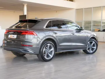 Audi Q8 Quattro 3.0 TDI S-Line