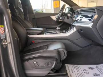 Audi Q8 Quattro 3.0 TDI S-Line