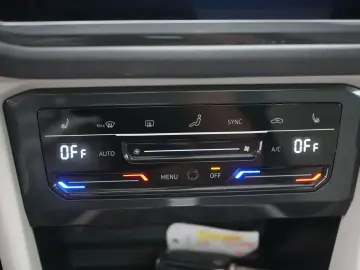 Tiguan Elegance DSG SHZ PDC KEYLESS KAM 360°