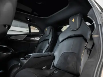 Purosangue ~Ferrari Munsterhuis~