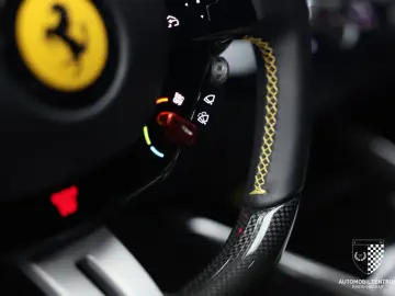 Purosangue FullCarbon/Panorama/Massage/NOVITEC