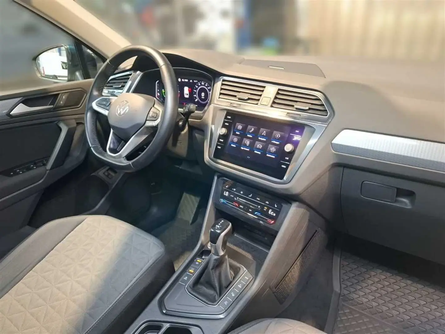 Tiguan Life 1.4 eHybrid DSG BusinessPremium LED