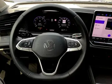 Tiguan 1.5 TSI DSG LIFE LM18 AHK NAVI KAMERA