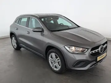 GLA 180 Progressive NAVI+PDC+SHZ+ACC+Distronic