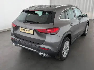 GLA 180 Progressive NAVI+PDC+SHZ+ACC+Distronic