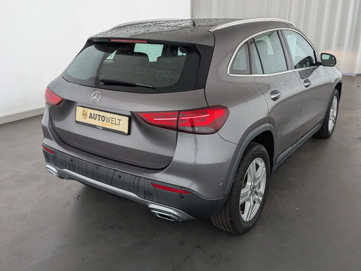 GLA 180 Progressive NAVI+PDC+SHZ+ACC+Distronic