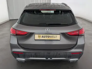 GLA 180 Progressive NAVI+PDC+SHZ+ACC+Distronic