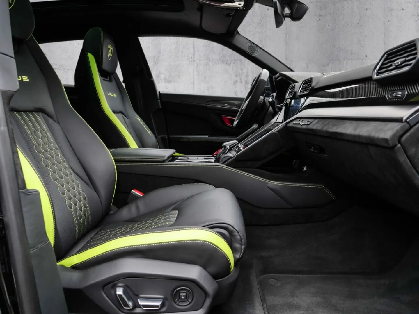 Urus Perfomante Nero Helene, Full Exterior Carbo