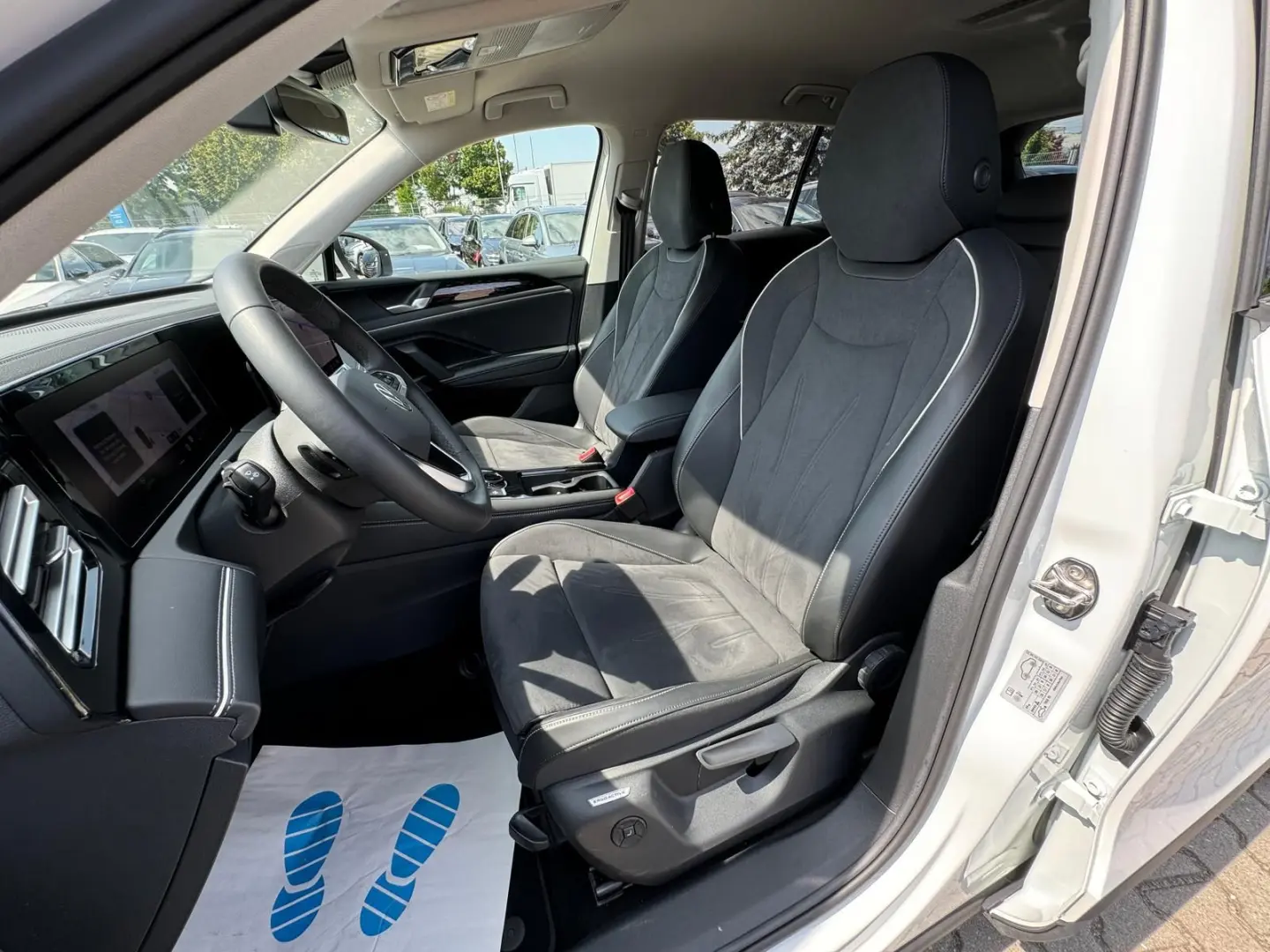 Tiguan 1.5eTSI Elegance IQ.AHK Navi 360°Alcantar