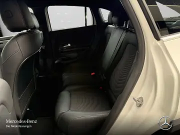 GLA 200 d Style/SpurAss/PDC/CarPlay/Ambiente