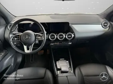GLA 200 d Style/SpurAss/PDC/CarPlay/Ambiente