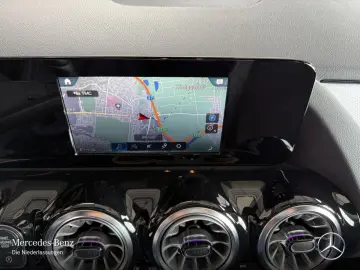 GLA 200 d Style/SpurAss/PDC/CarPlay/Ambiente