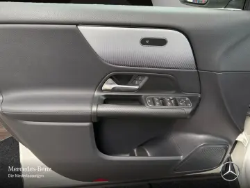 GLA 200 d Style/SpurAss/PDC/CarPlay/Ambiente