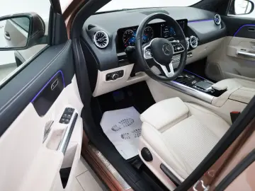 GLA 200 d Progressiv,T.Leder,Navi,LED,Kam.,Panor