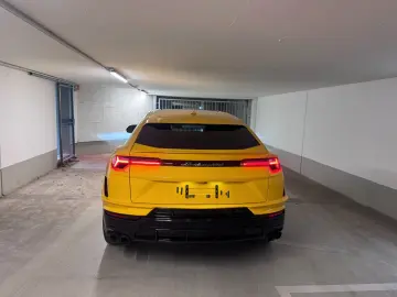 URUS S B&O HUD PANO Q-CITURA 2024 ON STOCK