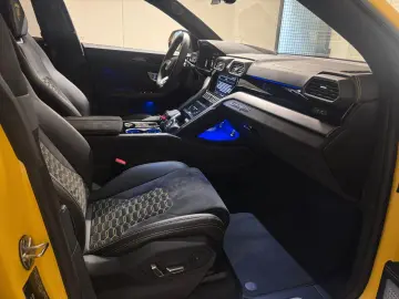 URUS S B&O HUD PANO Q-CITURA 2024 ON STOCK