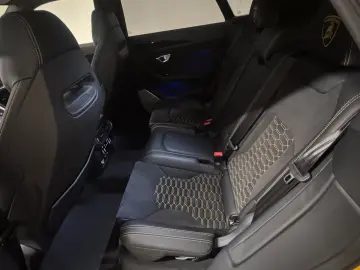 URUS S B&O HUD PANO Q-CITURA 2024 ON STOCK