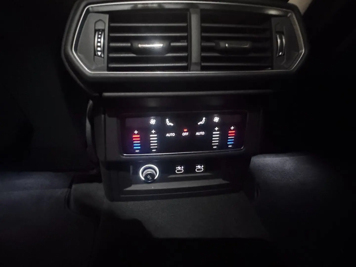 URUS S B&O HUD PANO Q-CITURA 2024 ON STOCK
