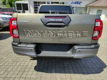 Toyota Hilux Cabină suplimentară 2.8 D-4D