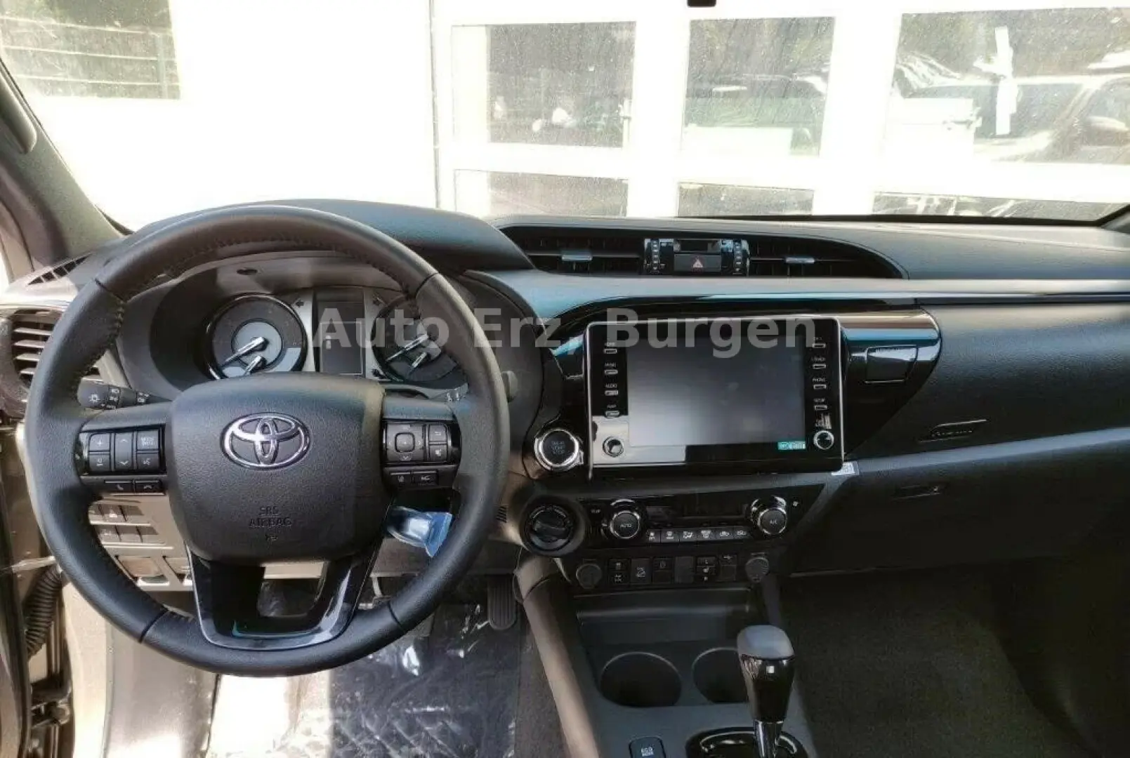 Toyota Hilux Cabină suplimentară 2.8 D-4D