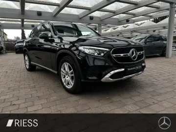 GLC 200 4M PDC SHZ LED SpurH Navi LM el.Heck