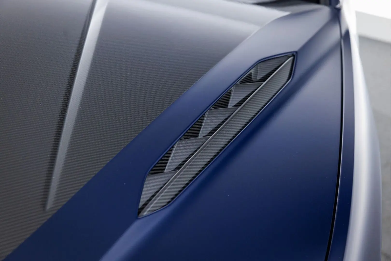 Urus Performante MY24 | Xpel matt | Carbon