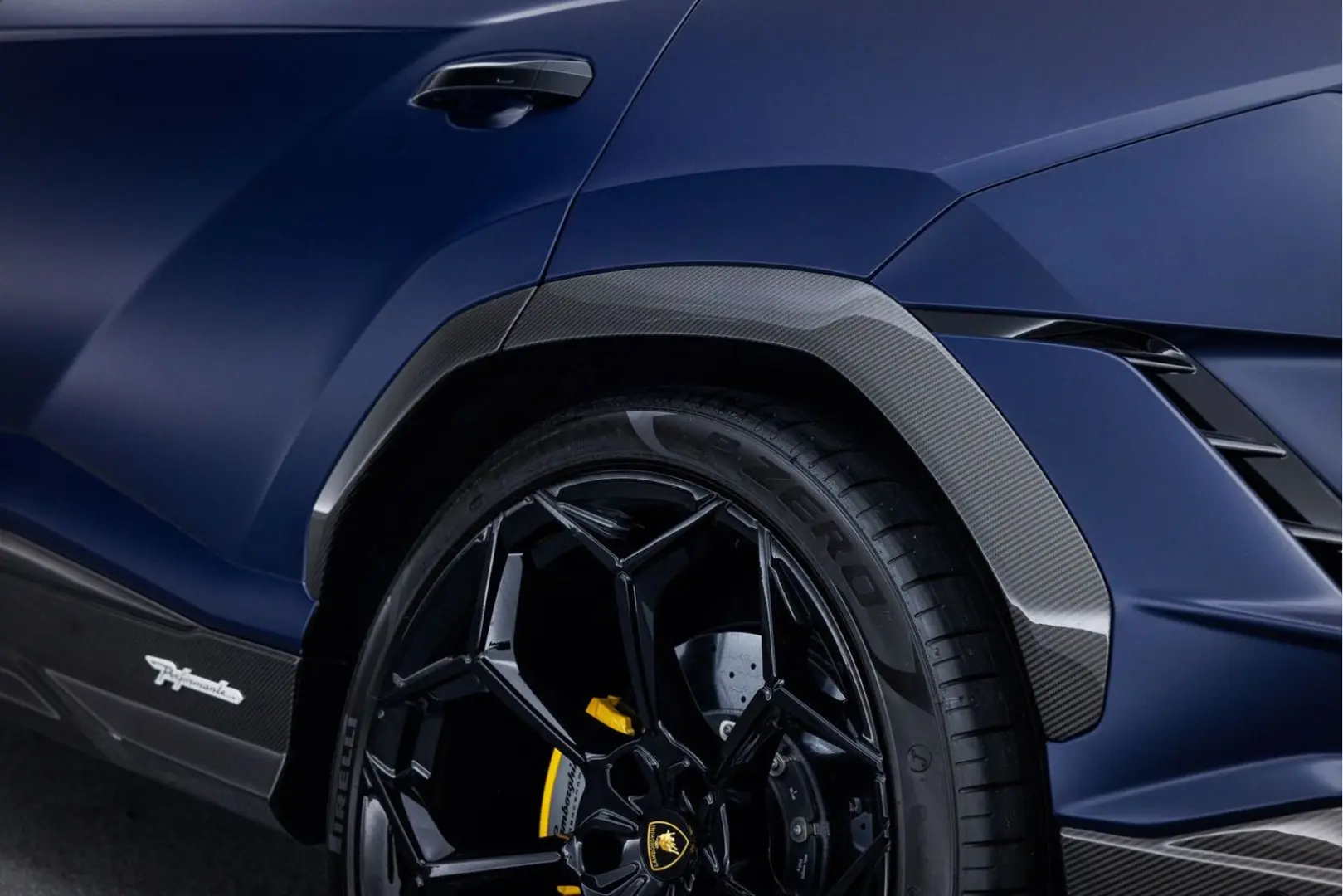 Urus Performante MY24 | Xpel matt | Carbon