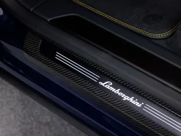 Urus Performante MY24 | Xpel matt | Carbon