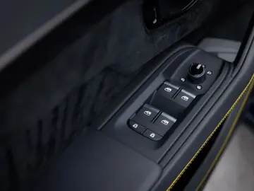 Urus Performante MY24 | Xpel matt | Carbon