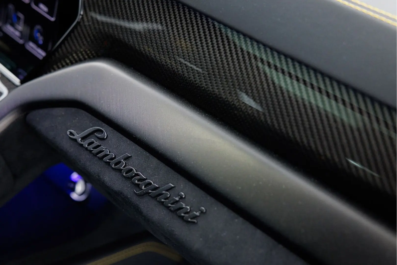Urus Performante MY24 | Xpel matt | Carbon
