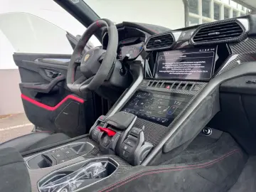Urus 4.0 V8 Performante