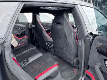 Urus 4.0 V8 Performante