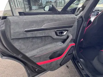 Urus 4.0 V8 Performante