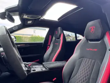 Urus 4.0 V8 Performante
