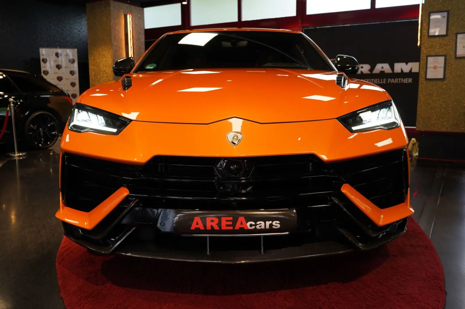 Urus S PERFORMANTE UMBAU PANO CARBON HUD 23''