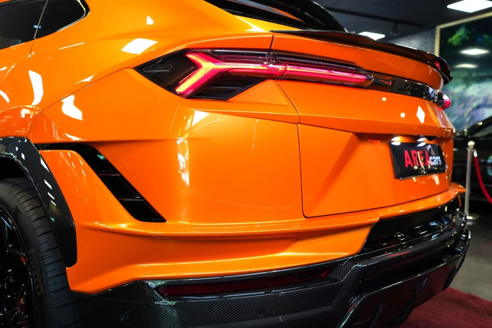 Urus S PERFORMANTE UMBAU PANO CARBON HUD 23''