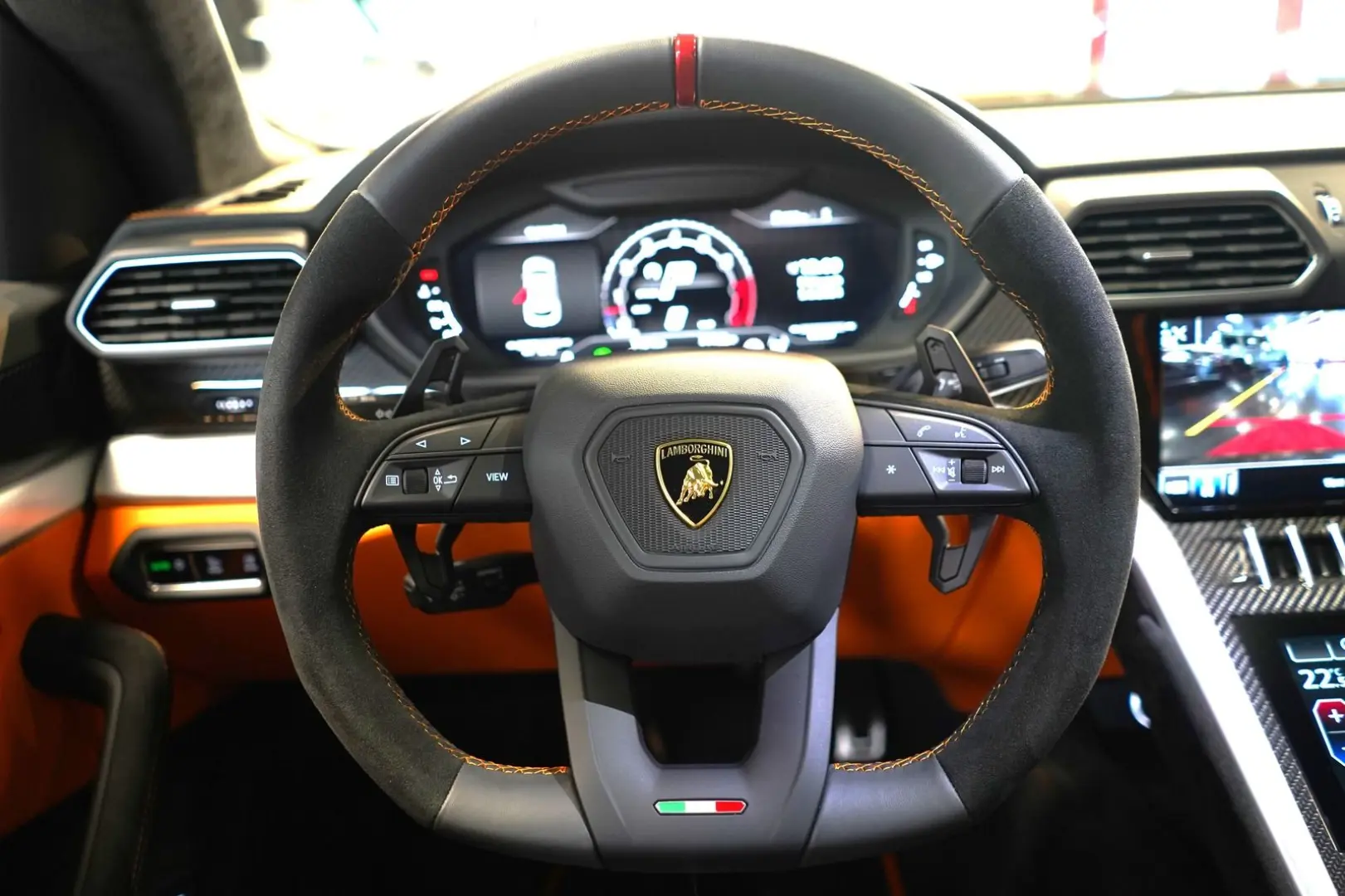 Urus S PERFORMANTE UMBAU PANO CARBON HUD 23''