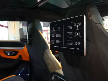 Urus S PERFORMANTE UMBAU PANO CARBON HUD 23''