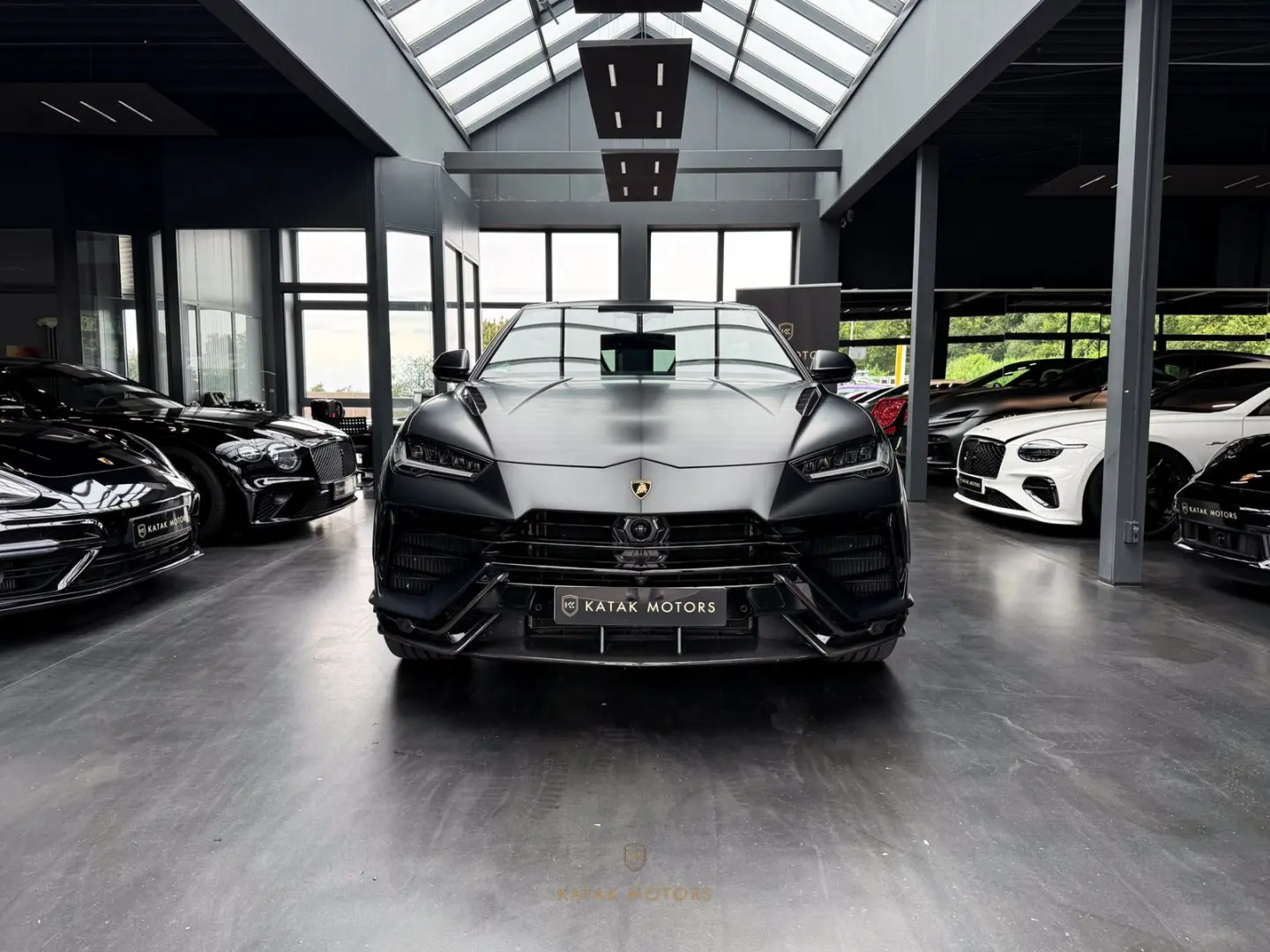 URUS Performante/B&O 3D/PANO/FULL CARBON/MASSAGE