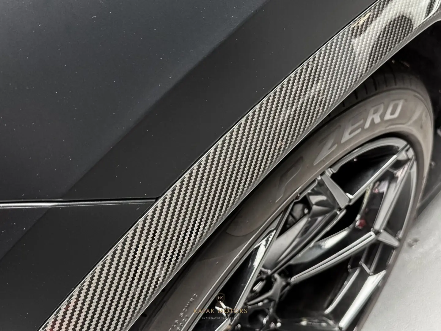 URUS Performante/B&O 3D/PANO/FULL CARBON/MASSAGE