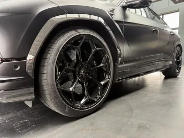 URUS Performante/B&O 3D/PANO/FULL CARBON/MASSAGE