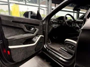 URUS Performante/B&O 3D/PANO/FULL CARBON/MASSAGE