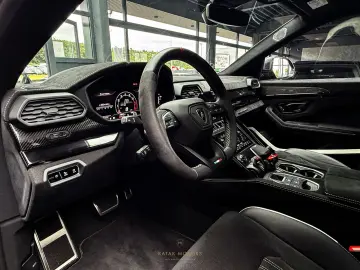 URUS Performante/B&O 3D/PANO/FULL CARBON/MASSAGE