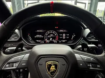 URUS Performante/B&O 3D/PANO/FULL CARBON/MASSAGE